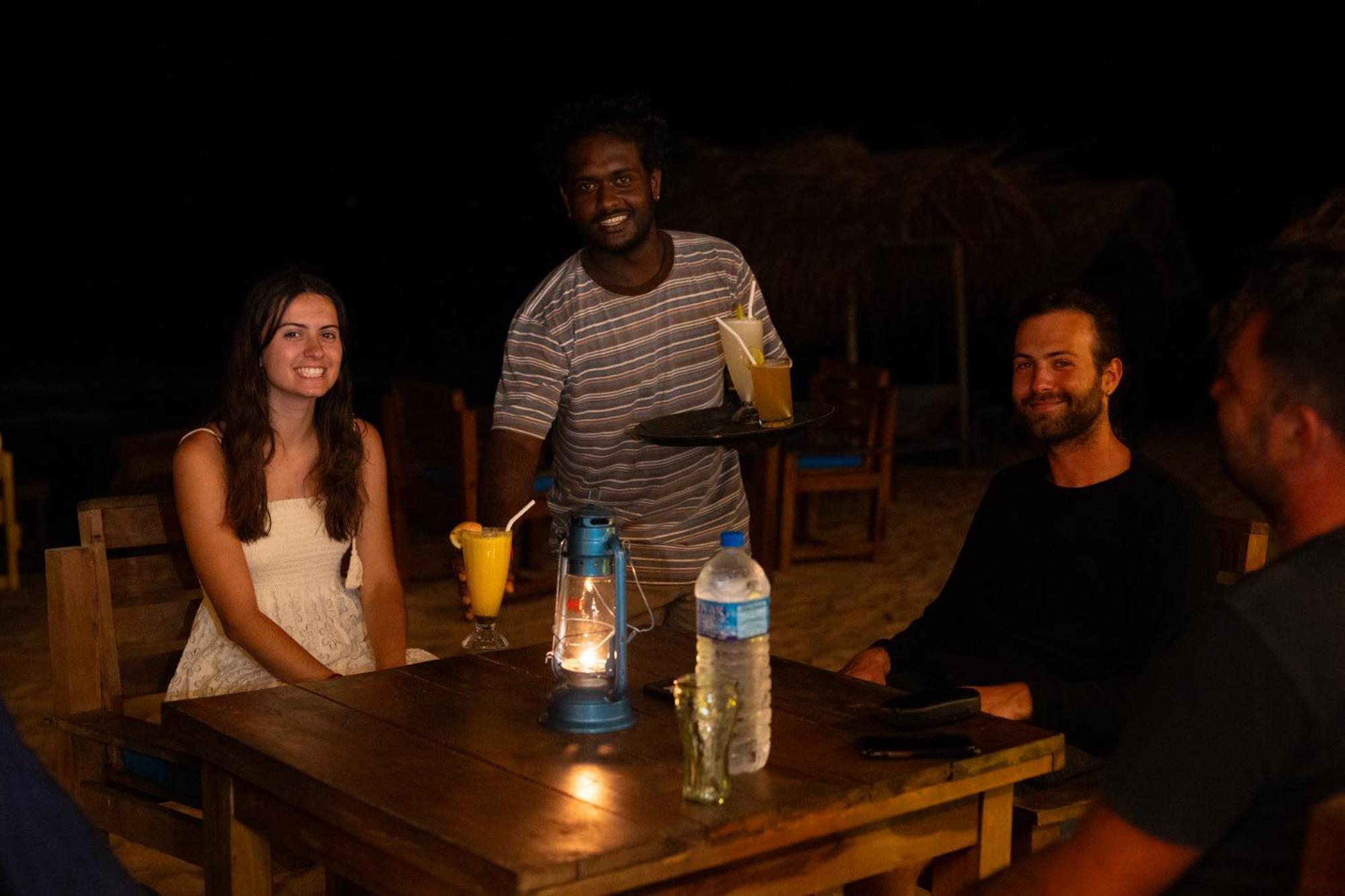 The Beach Lovers Nilaveli Exterior photo